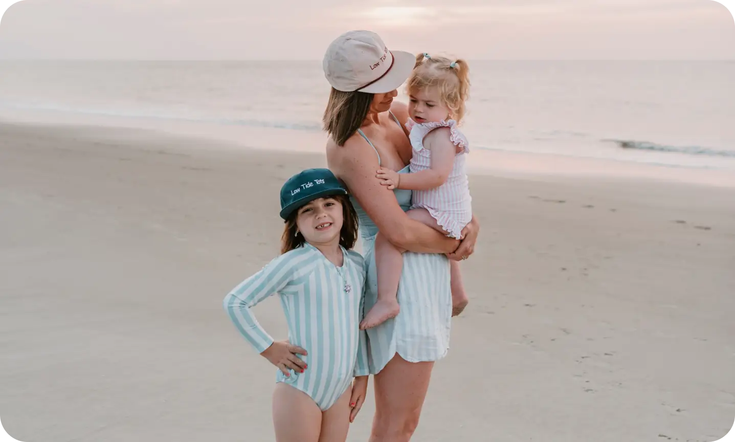 mother with daughters